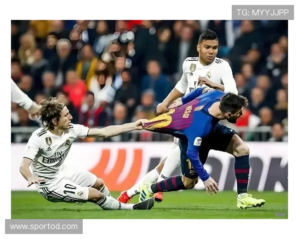 佩德里 vs 莫德里奇：当代中场的控场效率与节奏掌控差异