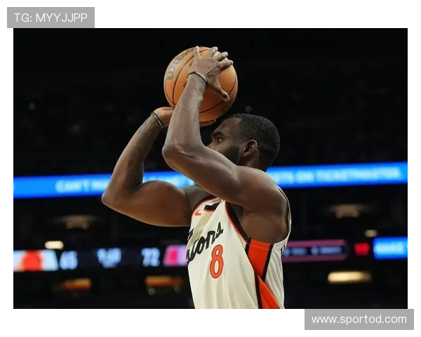 乔·约翰逊无球跑动提升投篮效率 引领季后赛关键得分表现