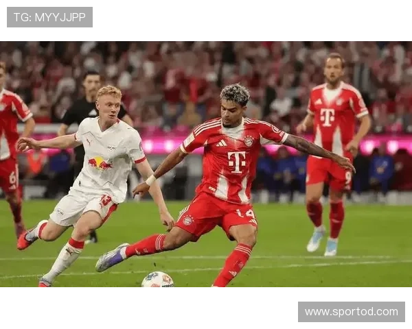 拜仁国内霸主地位松动：联赛竞争格局调整，对赛季走势形成制约