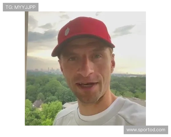 穆勒连续关键战回撤组织，撕开防线主导进攻